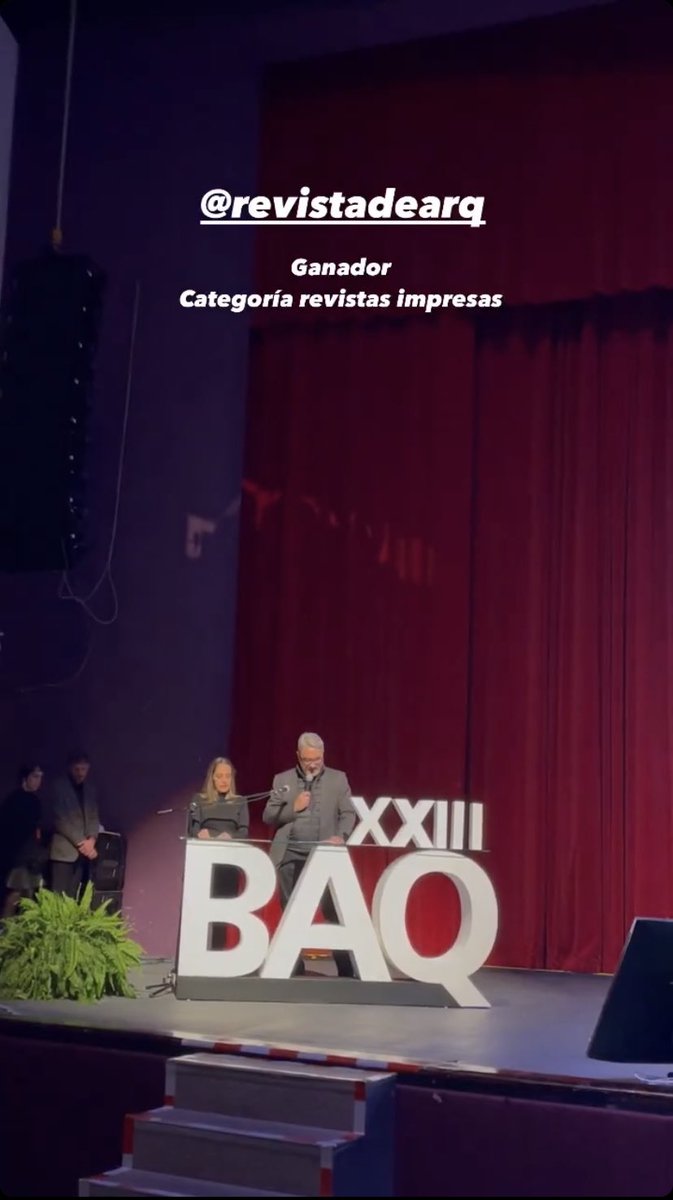 ArqDisUA's tweet photo. #OrgulloArqDis nuestra revista #Dearq es la ganadora 🥇 en la categoría de revistas impresa de la #BAQ2022 👏 https://t.co/yidYNSZZAa