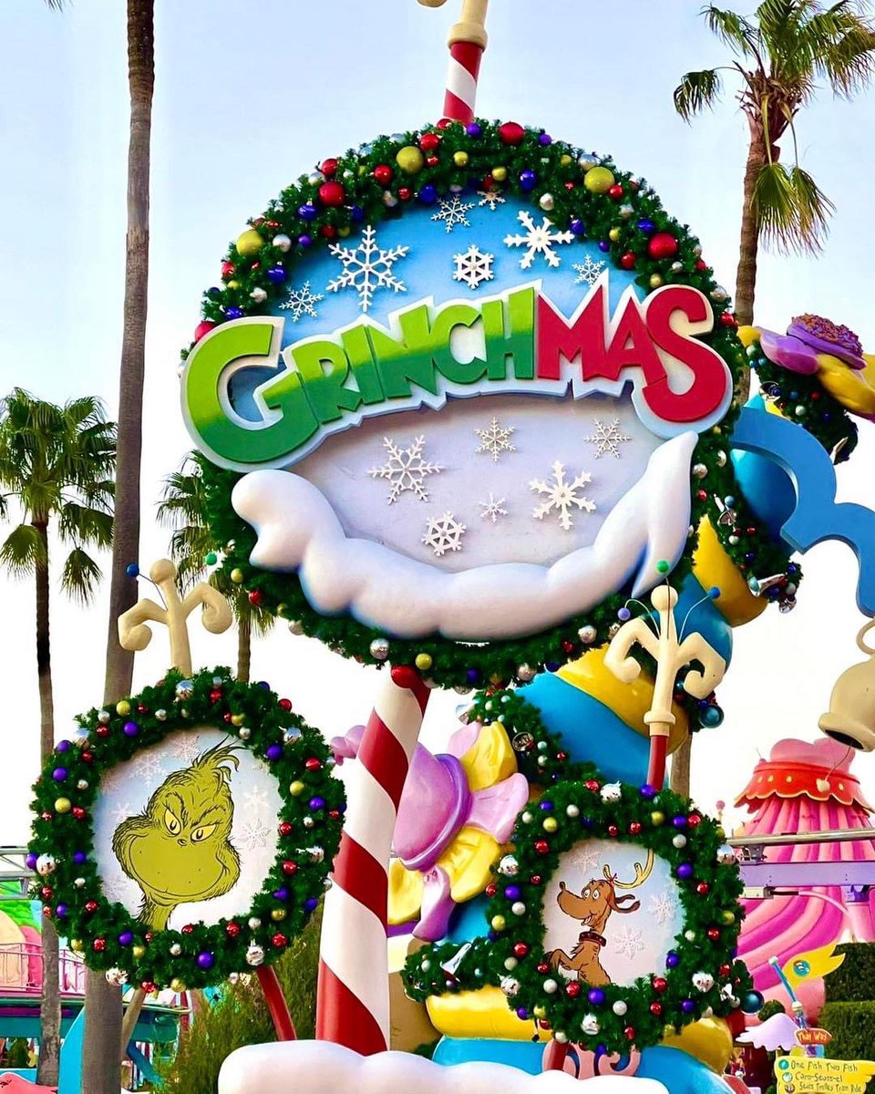 SusieQTravels's tweet photo. The holiday season is in full swing at #UniversalOrlando and decorations are up throughout the parks and the resorts!
#IslandsOfAdventure #Grinchmas #SeussLanding #UniversalStudios #UniversalParksAndResorts #HolidayDecorations #KingdomDestinations #UniversalPreferredAgency https://t.co/zmxEDHJFBQ