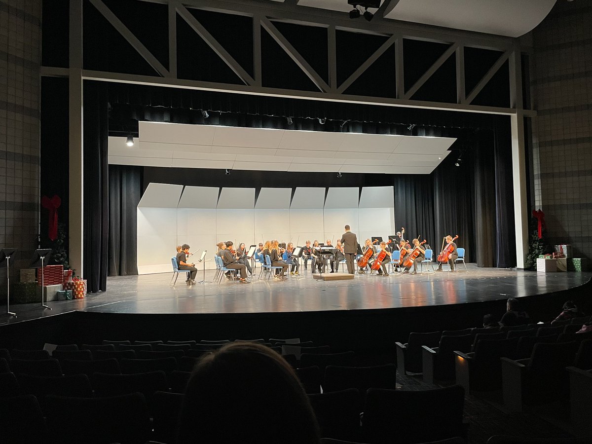althel's tweet photo. Great middle school orchestra concert!  #gowo https://t.co/uaRgPEt1Iv
