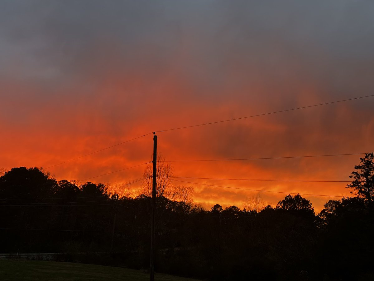 EmaSimp's tweet image. Beautiful sunset!