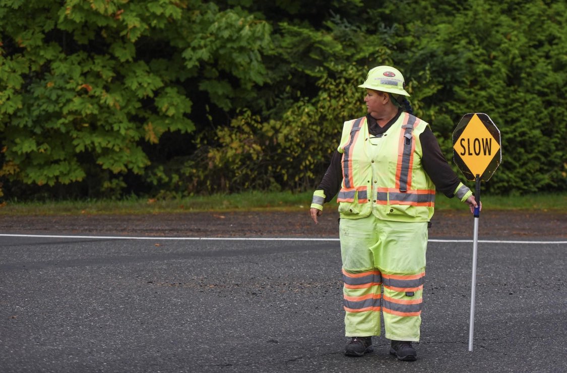 Thank you to our volunteers! You keep our riders safe ⭐️ #volunteers #thankyou #cycle #ridevictoria