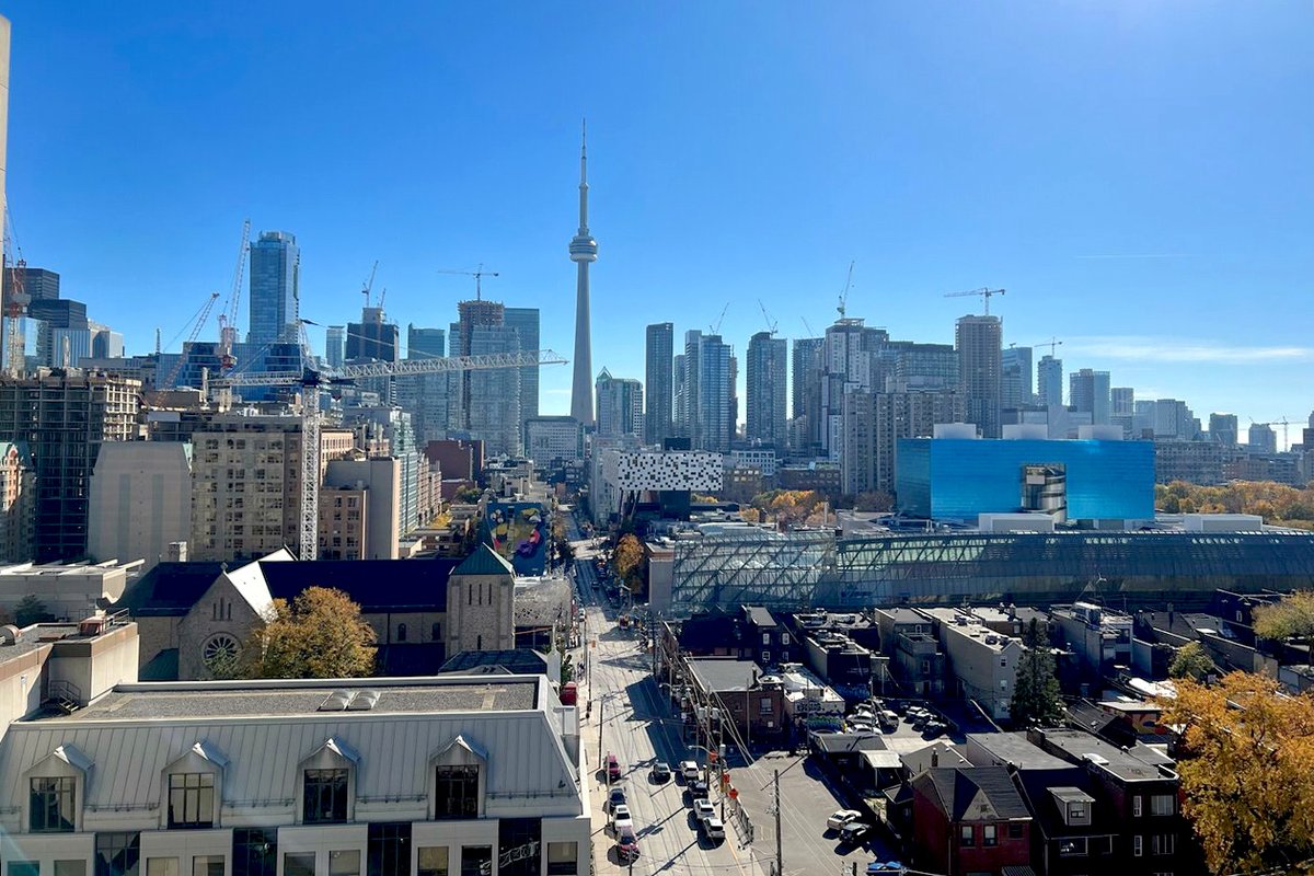 Urban_Toronto's tweet photo. Crane City. https://t.co/QlBe6oUDtA #Toronto #DailyPhoto https://t.co/x3naw6eRfY