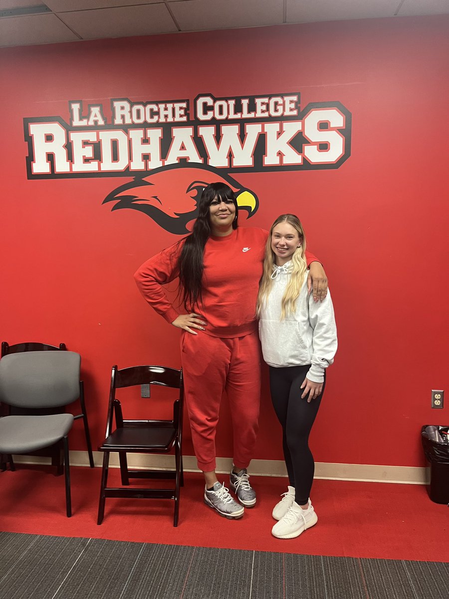 Walter with another Offer🔥🔥🔥
<a href="/LaRocheWBB/">LaRocheWBB</a>  
We love seeing our Wolverines💙
<a href="/Jazmine30051/">Dunny05</a> 

Now that’s a  crazy duo!!!!!💪🏽

<a href="/woodyhigh_ad/">WHathletics</a> @Slaam2023Barlow