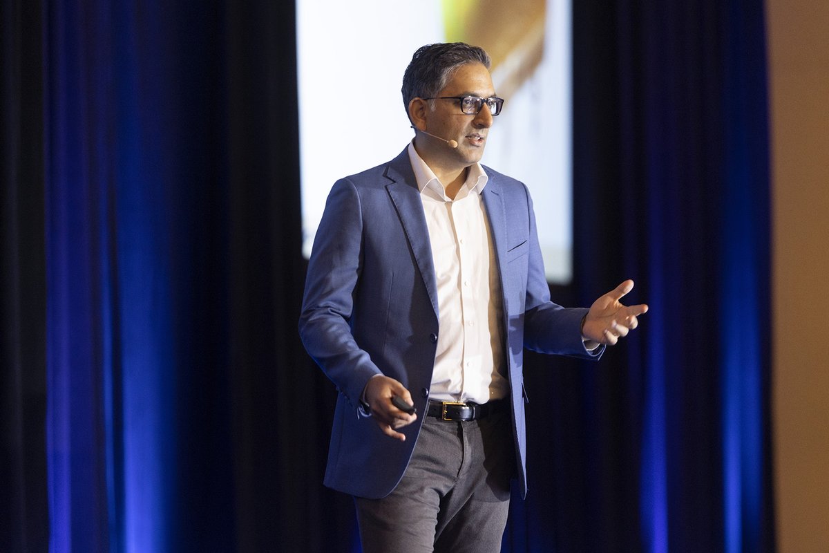 Epicor's tweet photo. Wrapping up a fantastic day at Epicor Insights for Building Supply in Scottsdale! Amazing discussions on how building supply businesses are using data-driven insights and people-centric technologies to manage economic pressures and address labor challenges. #EpicorInsights https://t.co/NkmvuEXDcg