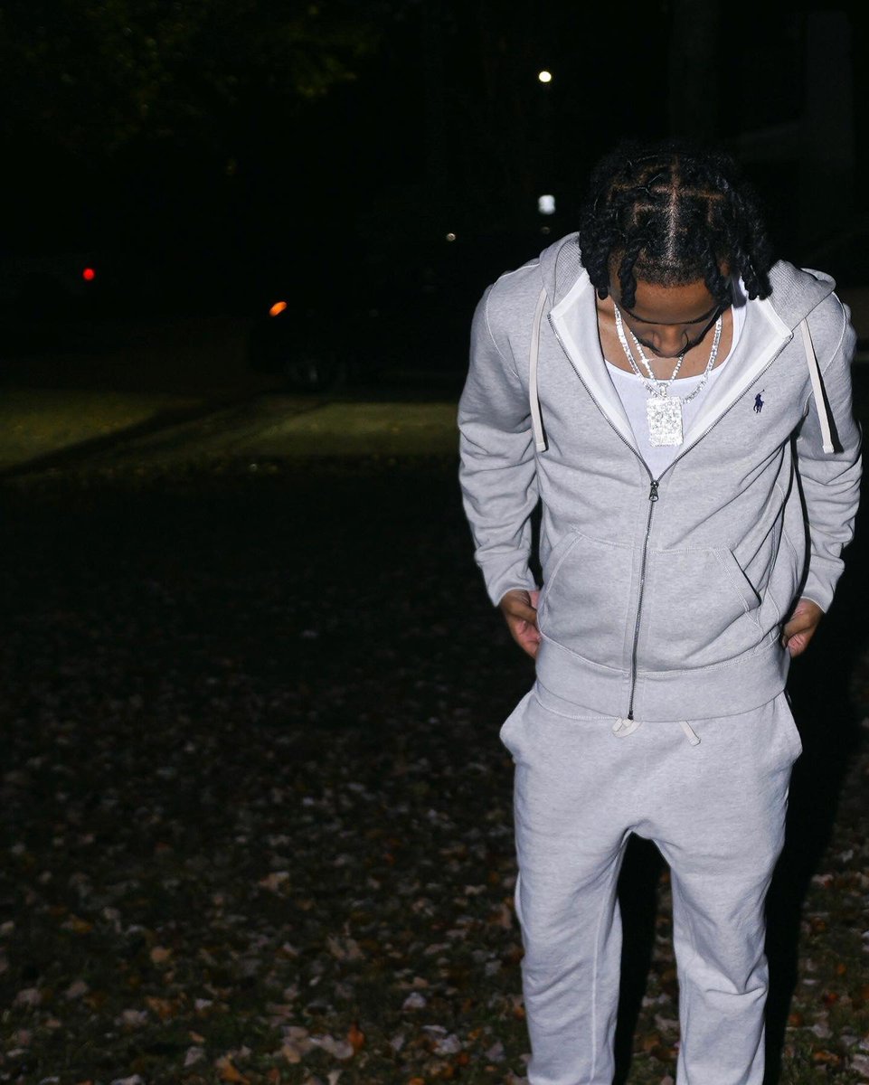 8Lilunky's tweet photo. #Hard2Sleep….🤟🏾🦍🤐 November 24 https://t.co/D8ivotrjgz