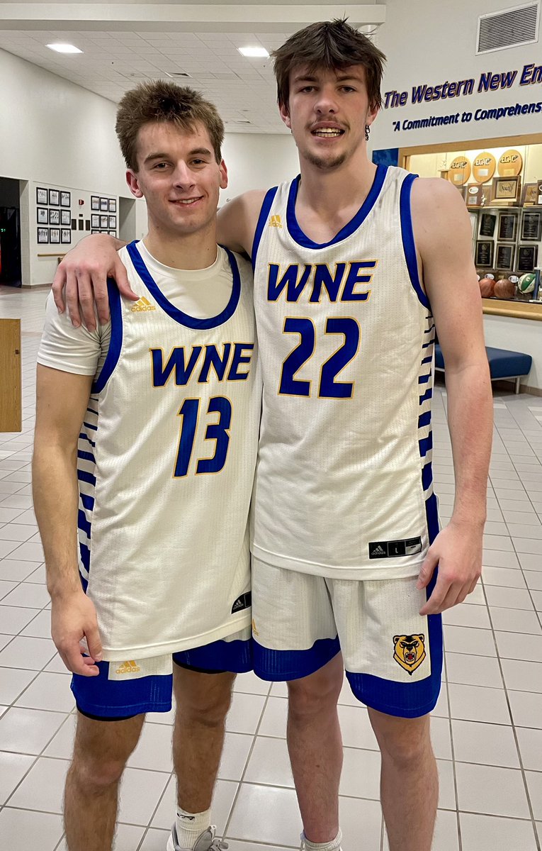 ASAHoopsNation's tweet photo. Huge game for @JakeH724 tonight 21 points / 7 dimes / 6 boards / 4 steals.  Freshman @NateKasper2 chips in with 6 pts as @WNEbasketball rolls 101 - 65 over Westfield State @CoachB_ASAHoops https://t.co/EPWx9dBzLD