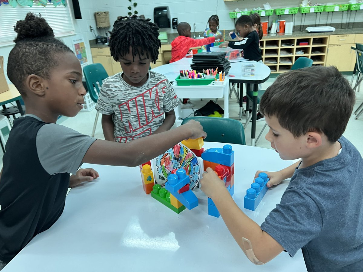 Nicole Grebosz (@nagrebosz83) on Twitter photo Kinder engineers working together to trap their team turkey before it escapes! <a href="/CitrusGrovevcs/">Citrus Grove Eagles</a> #cgeeagles Kinder engineers working together to trap their team turkey before it escapes! <a href="/CitrusGrovevcs/">Citrus Grove Eagles</a> #cgeeagles