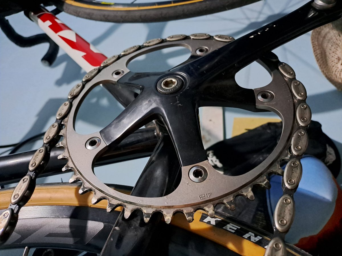 afdanni's tweet photo. WTT ada yang mau tuker Tambah / tuker aja asal sepadan Cainring Dura Ace NJS 48T, tuker yg 49T 
Wa 085640122005 #fnfjb https://t.co/rz84Xwvc6J
