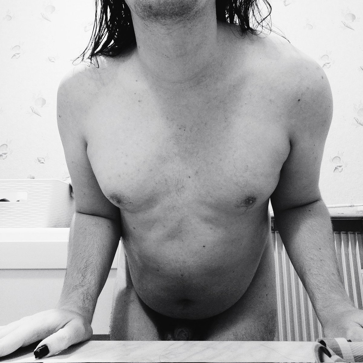 NakedEnby's tweet photo. Join me in my bath https://t.co/pT4kkR6wW5