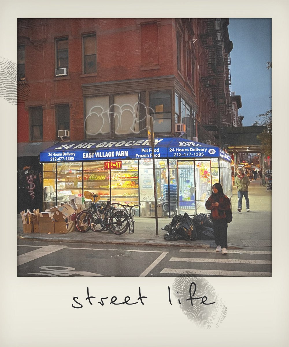 rosswmac's tweet photo. #streetlife #nyc #polaroid https://t.co/LCyfaWIBUc