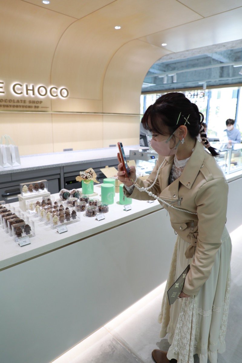 seriri_bouquet's tweet photo. ♡
「KOBECHOCO」様@KOBECHOCOLATE
本日、11時𝕆ℙ𝔼ℕです✨️✨️
クーポン付き公式LINEもございます
のでお近くの方はLINE登録後に
是非足を運んで頂けると嬉しいです🍫
↓(登録お願いします✨️)
https://t.co/Deuc4Pe65Y
#KOBECHOCO
#ROBOCHO
#ロボチョ #todayisagoodday_with_chocolate https://t.co/GiIVsBijEW