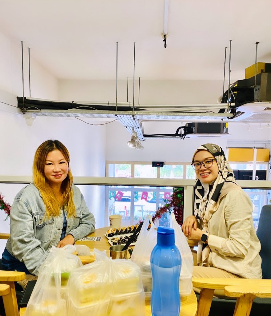 Dygku1's tweet photo. Yesterday story, Meet customer at lawas #Workingmood 💰 https://t.co/gbY0uDE3BL