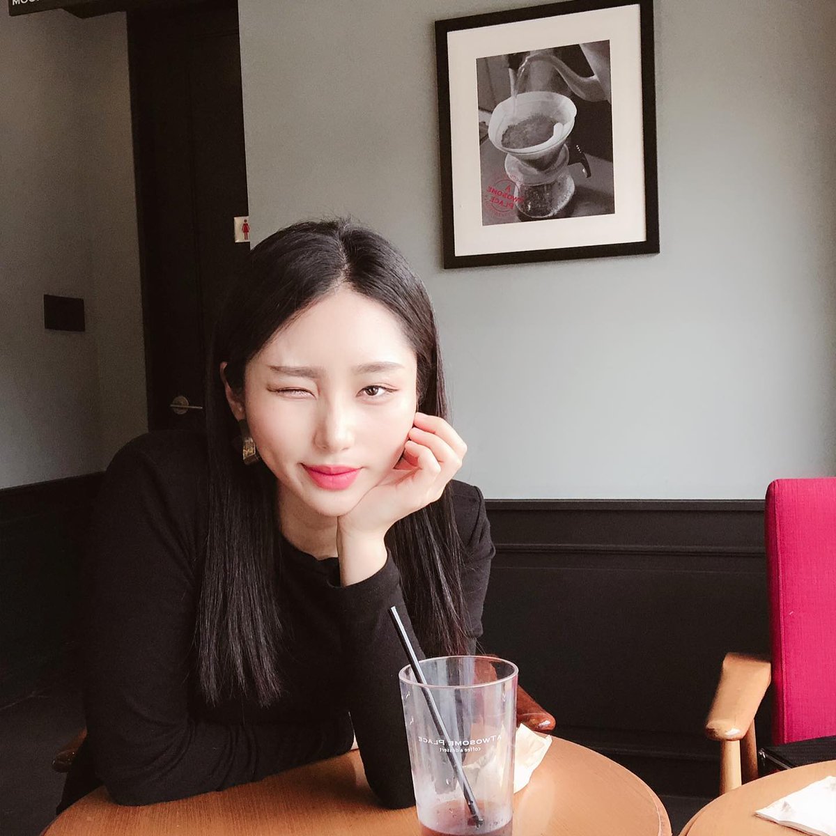 isa2_2022's tweet photo. 호호호
되게 웃긴 사진만 올라왔는데 https://t.co/vfOyquGujX