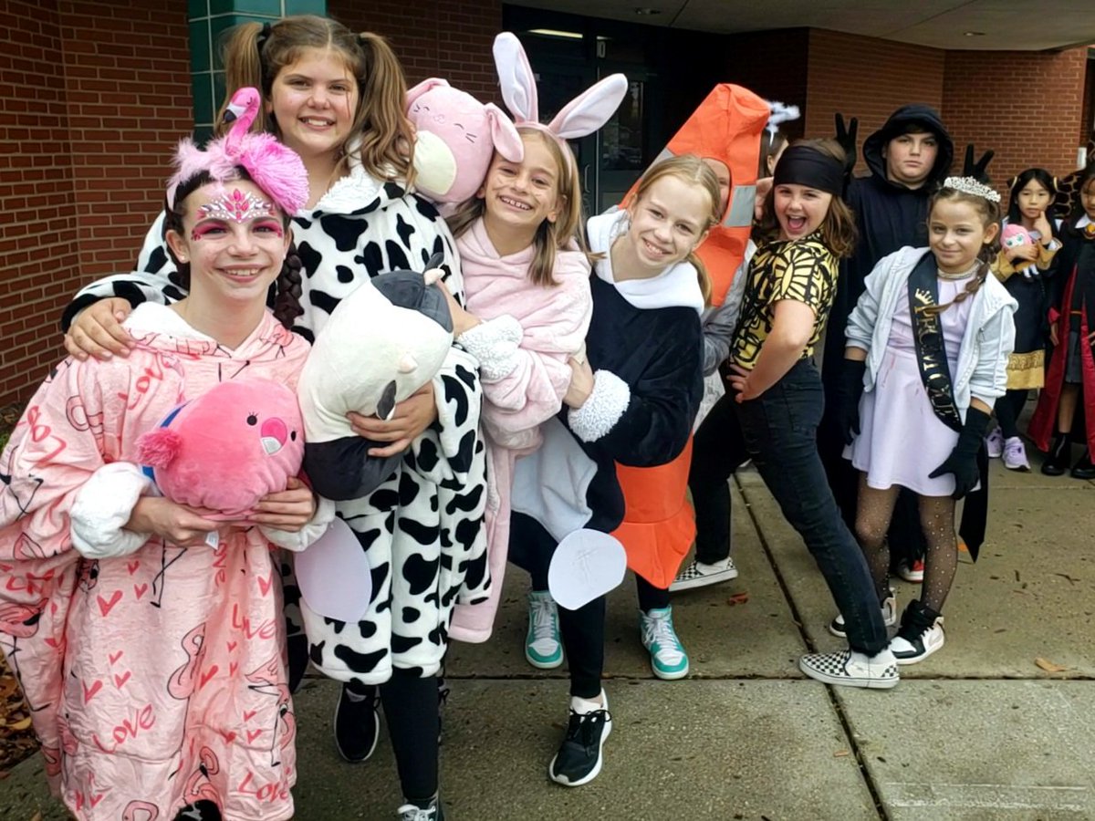 I never even posted all of the amazing costumes from our Halloween party! I'm almost caught up now! More classroom joy coming