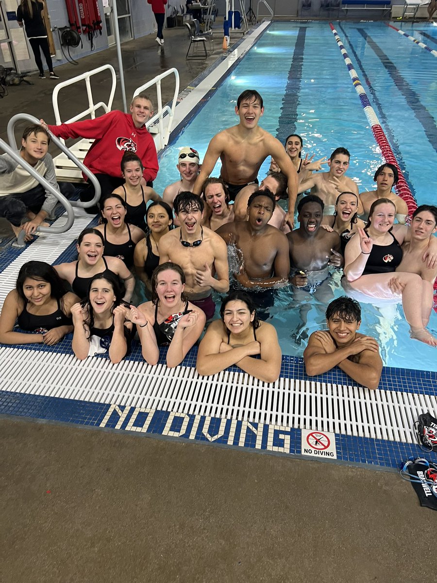 Another successful meet in the books!🏊‍♀️🏊‍♂️🐅🐅