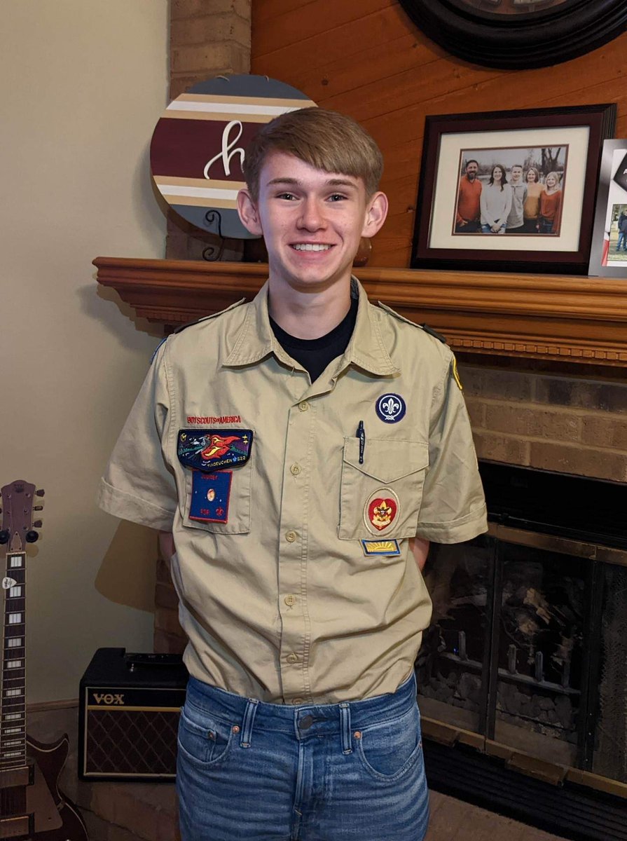 👏 PANTHER PRAISE 👏 

Stephen Frank, Whitmer High School Junior and member of Boy Scout Troop 294, received his Eagle Scout Rank, assembling 150+ care packages for the Ann Arbor Veterans Hospital!

Let’s all honor this Panther’s incredible achievement!