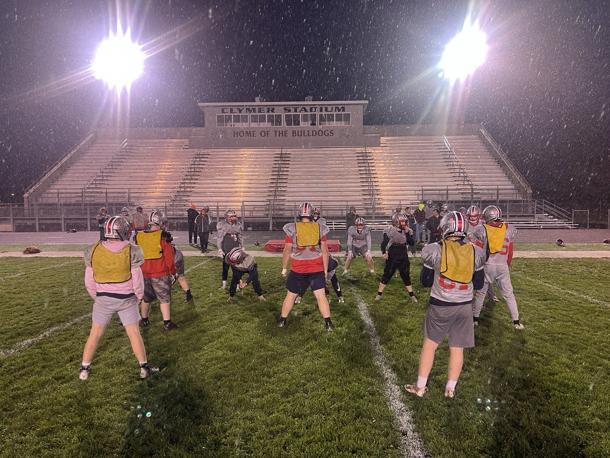 CoachKohls's tweet image. It’s a privilege to get to practice long enough to see these type of conditions! #RegionalChampionshipWeek