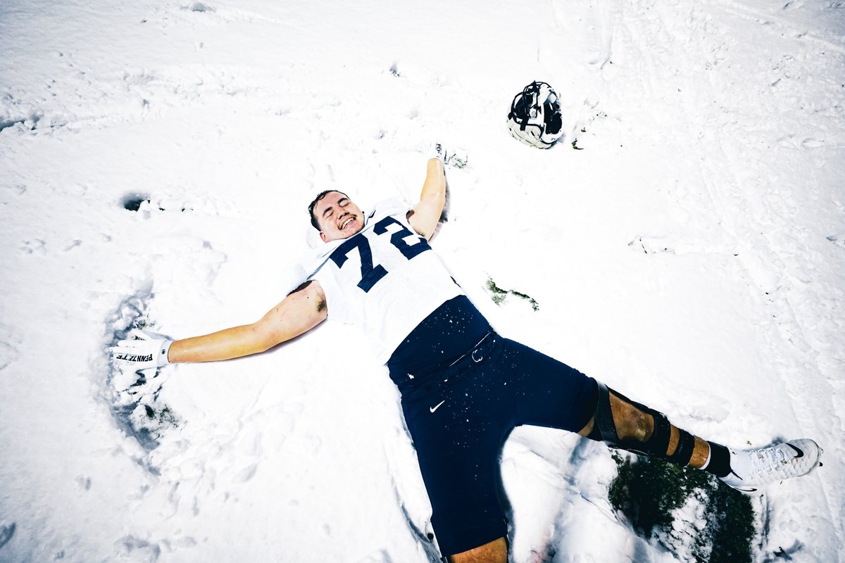 PennStateFball's tweet photo. having fun with it ❄️😆 https://t.co/Ev0In7JLmO