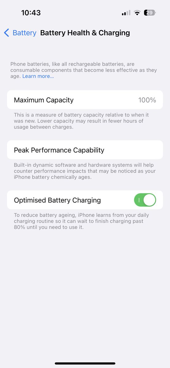 itskikilala's tweet photo. @XavierNaxa haii abg xavier boleh saya tahu optimised battery charging ni macam mana yaa boleh terangkan 🥰 https://t.co/6vl1tTCr0B