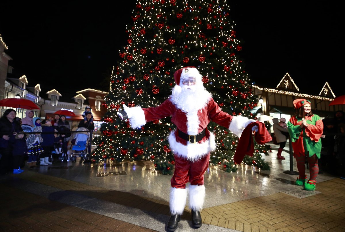 One more sleep! Join us tomorrow for our annual Sparkle Brighter tree lighting event, along with a special visitor from the North Pole. 🎄

✨Wednesday, November 16th 5pm - 8pm.✨