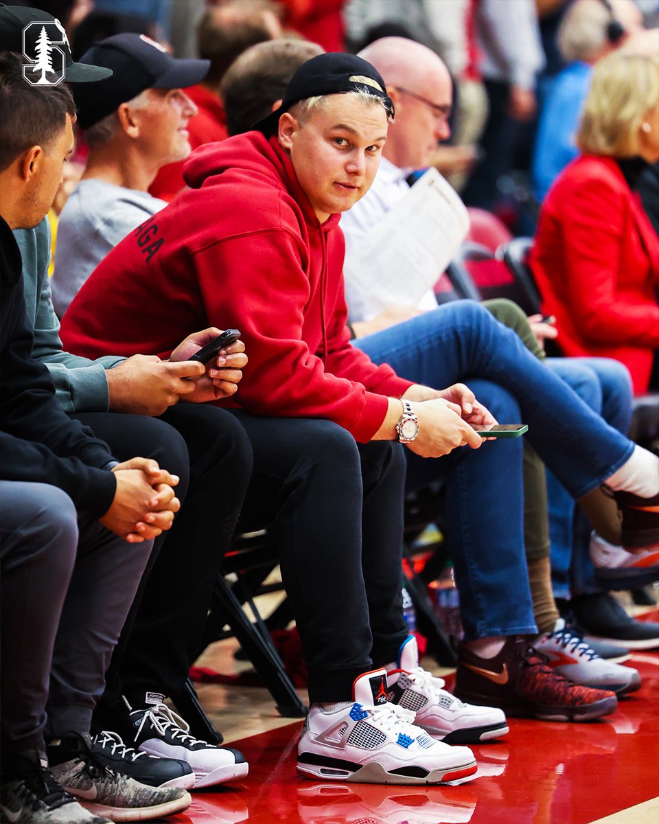 .<a href="/yungjoc650/">Joc Pederson</a> in the house 🫡🤝

#GoStanford x #BayAreaUnite