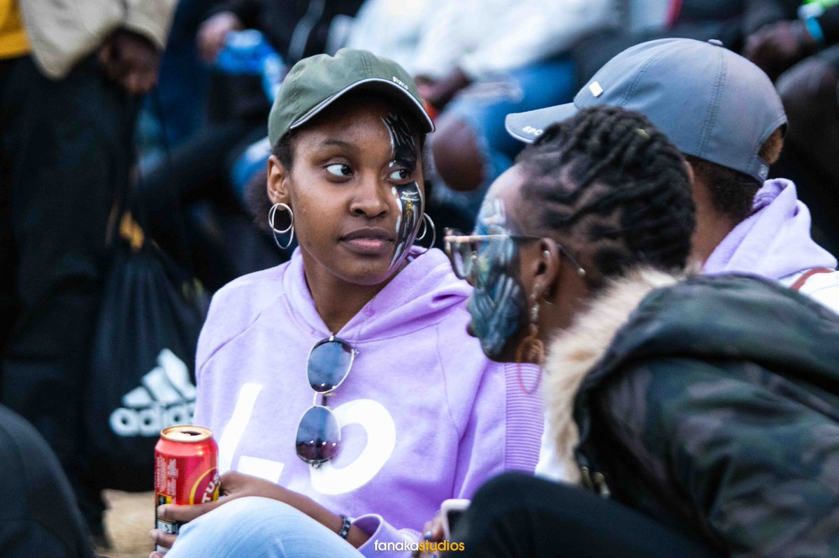 FanakaStudios's tweet photo. Our Fan Cam strikes Again!! 😍
#FloodiesIsBack | #Floodies2022 | #kenyarugby | @MenengaiOilers | @BlakBladRC | @ImpalaSaracens | @CapitalFMKenya https://t.co/XMeeaOmaBf