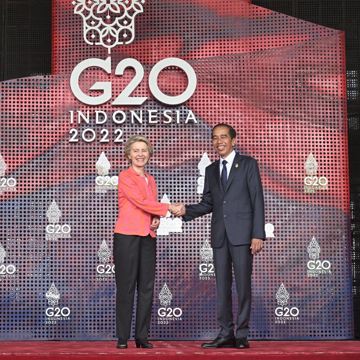 Congratulations <a href="/jokowi/">Joko Widodo</a> for a successful #G20 summit.

The leading economies are tackling global challenges - food security and energy, climate change, debt relief.
 
G20 leaders called for an end to Russia’s war - while Putin unleashed countless missiles against Ukraine.