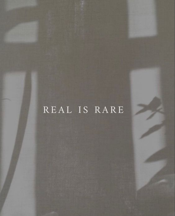 REAL IS RARE 🤍
#neutralstyle #seeingthepretty #visualaccount #inspirationblog #baliblog #baligirl #islandlife #summeraesthetic #aestheticfeed #pinterestgirl #motivationalquotes #goodvibes