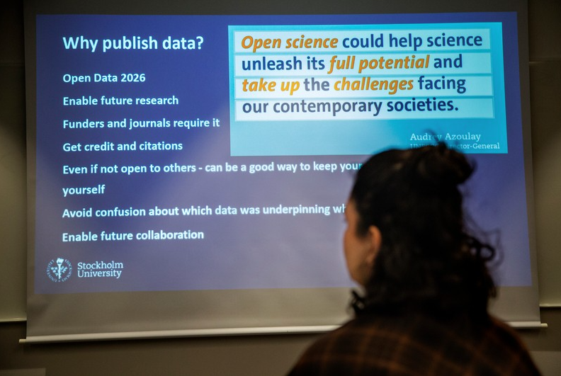 Sök jobb hos oss! Som data steward arbetar du med att utbilda och stödja doktorander och forskare i korrekt hantering av forskningsdata enligt principerna för FAIR data och i enlighet med universitetets policy för öppen vetenskap, med mera. Läs mer här: bit.ly/3GhZ2Lp