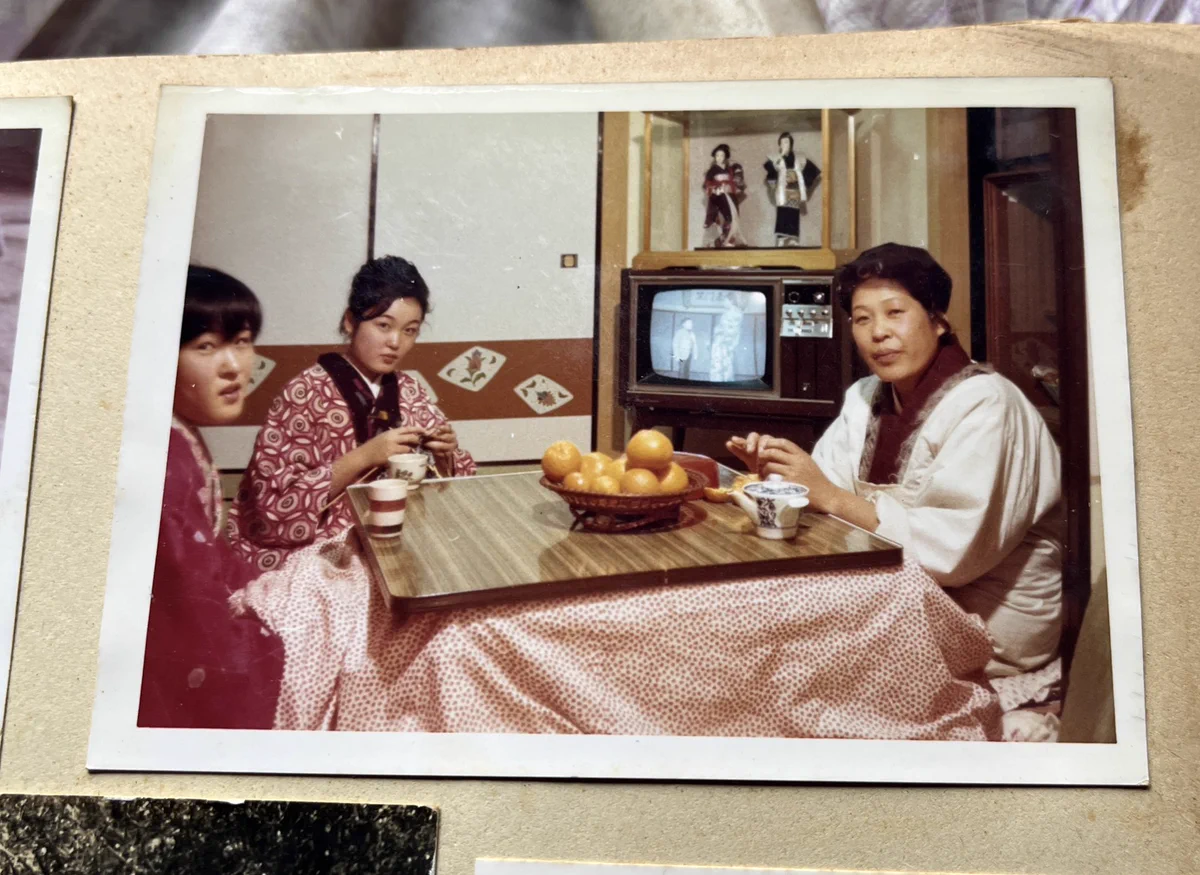 まるで作り物！？祖母の家のアルバムにあった写真が「昭和」すぎる…
