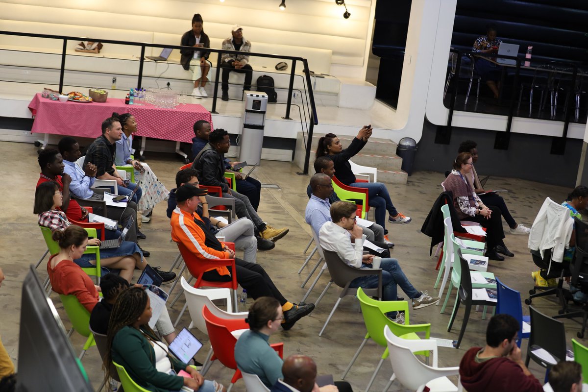 Geekulcha's tweet image. Highlights from last week&apos;s Digital Twin Hackathon which was hosted by @TshimologongIT in partnership with the Embassy of the Kingdom of the Netherlands 

Day 1: flic.kr/s/aHBqjAfcw5
Day 2: flic.kr/s/aHBqjAf7MH 
Day 3: flic.kr/s/aHBqjAfc2i 

#hackMYCITY #cocreateMYCITY