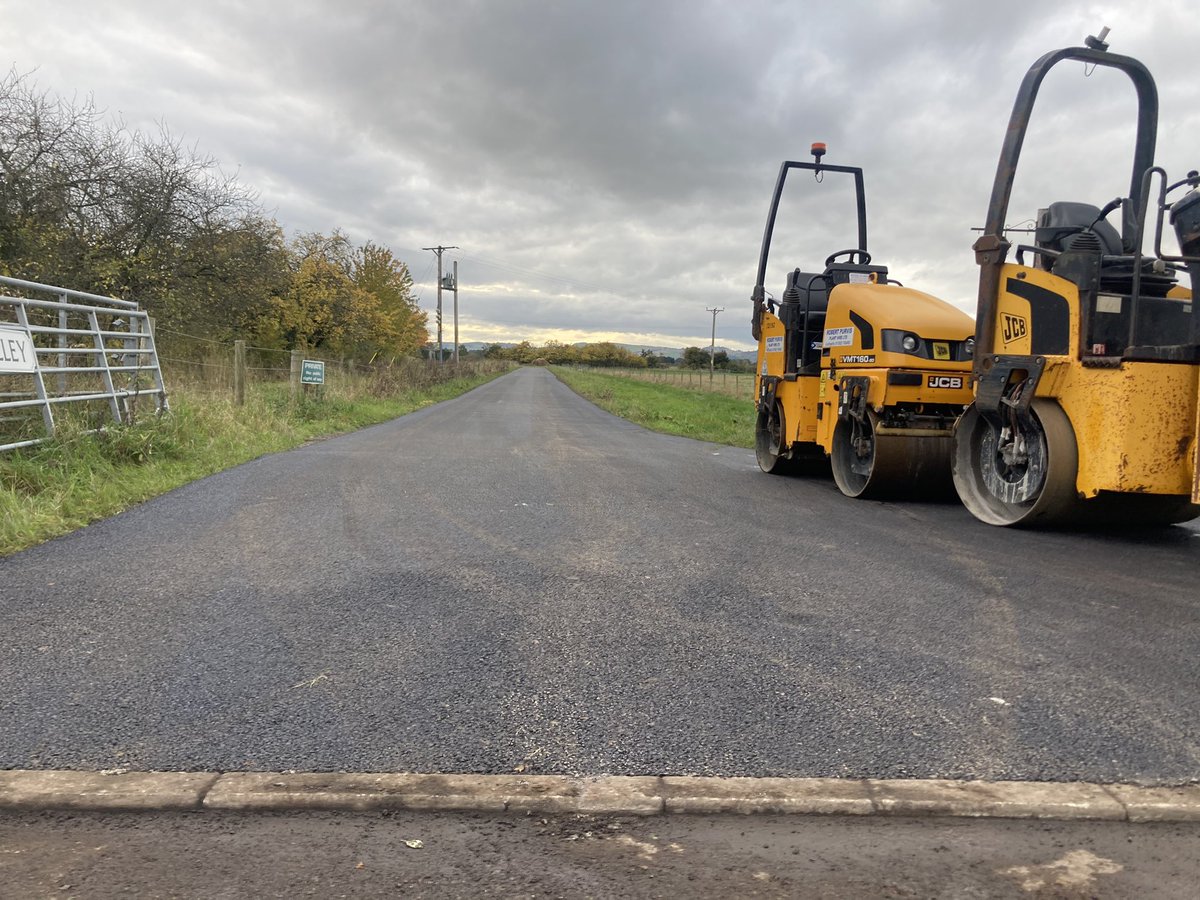 EBroadsurfacing's tweet photo. Road we recently resurfaced near castle huntly https://t.co/lpE1feF6sF