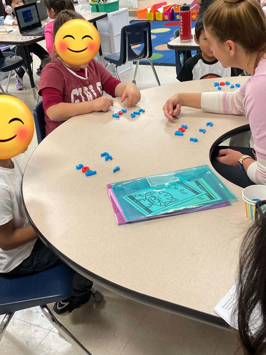 PraisyThomas2's tweet photo. 👀I spy skill based small groups in kinder. Love to see my teachers putting the science of reading into practice! Way to go @Morans_Macaws! @pisdesela https://t.co/TQJOwSRBTi