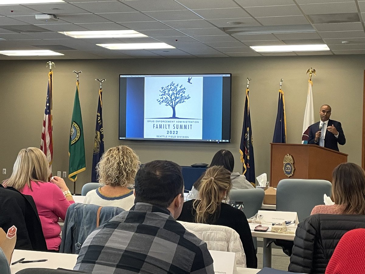 DEASEATTLEDiv's tweet photo. Today the Seattle Field Division (WA OR AK ID) held a #FamilySummit for families who lost a loved one to fentanyl poisoning. U.S. Attorneys @USAO_EDWA @USAO_OR @WDWAnews @USAO_AK came to meet with families and to listen. @USAttyWaldref @USANickBrown https://t.co/acbaEUA8HS