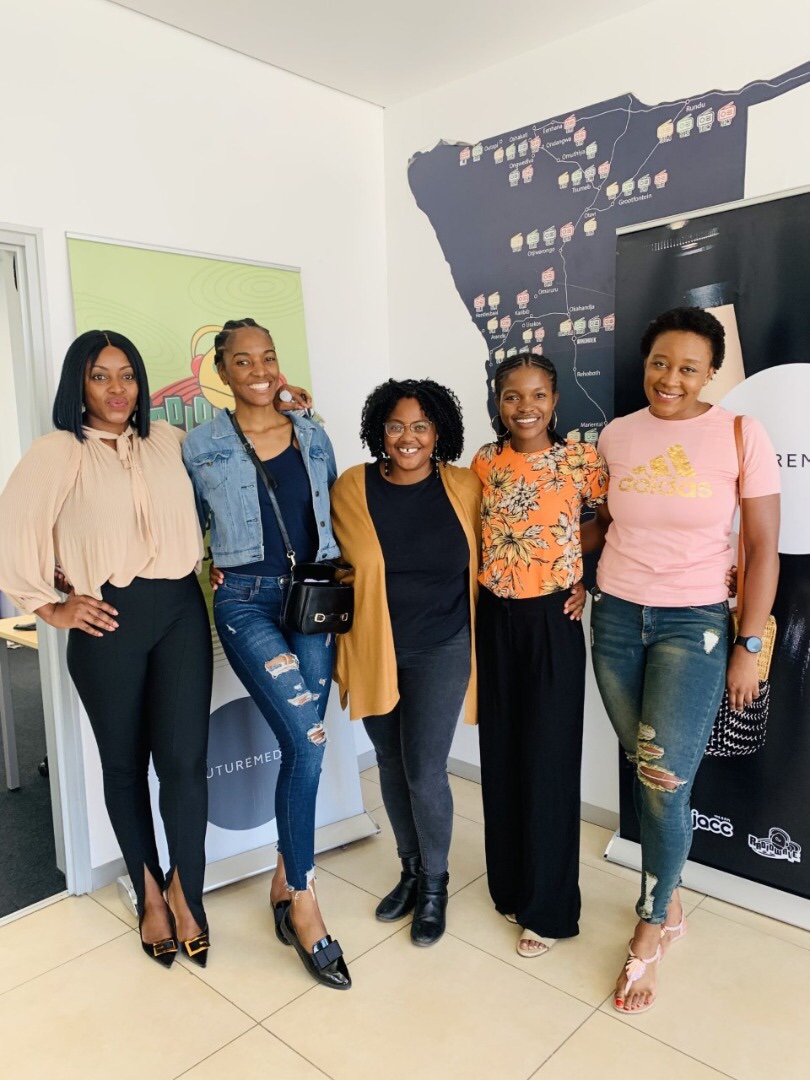 Laimi_Elago's tweet photo. When I asked the @OldMutualNam All-Black Girls Team who are they riding the @NedbankNam Desert Dash for… each one answered 1st for themselves. Let this be a reminder to put the oxygen mask on yourself 1st! 

#RepresentationMatters #inclusivity https://t.co/0D9zsD3CLm