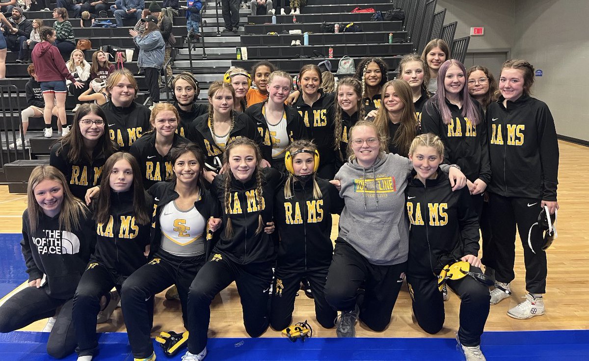 What a night. The girls matches went great tonight with a combined total of 19-6, 16 of them being falls. More to come, Thursday we head to Ballard💪🏽#GoRams🐏