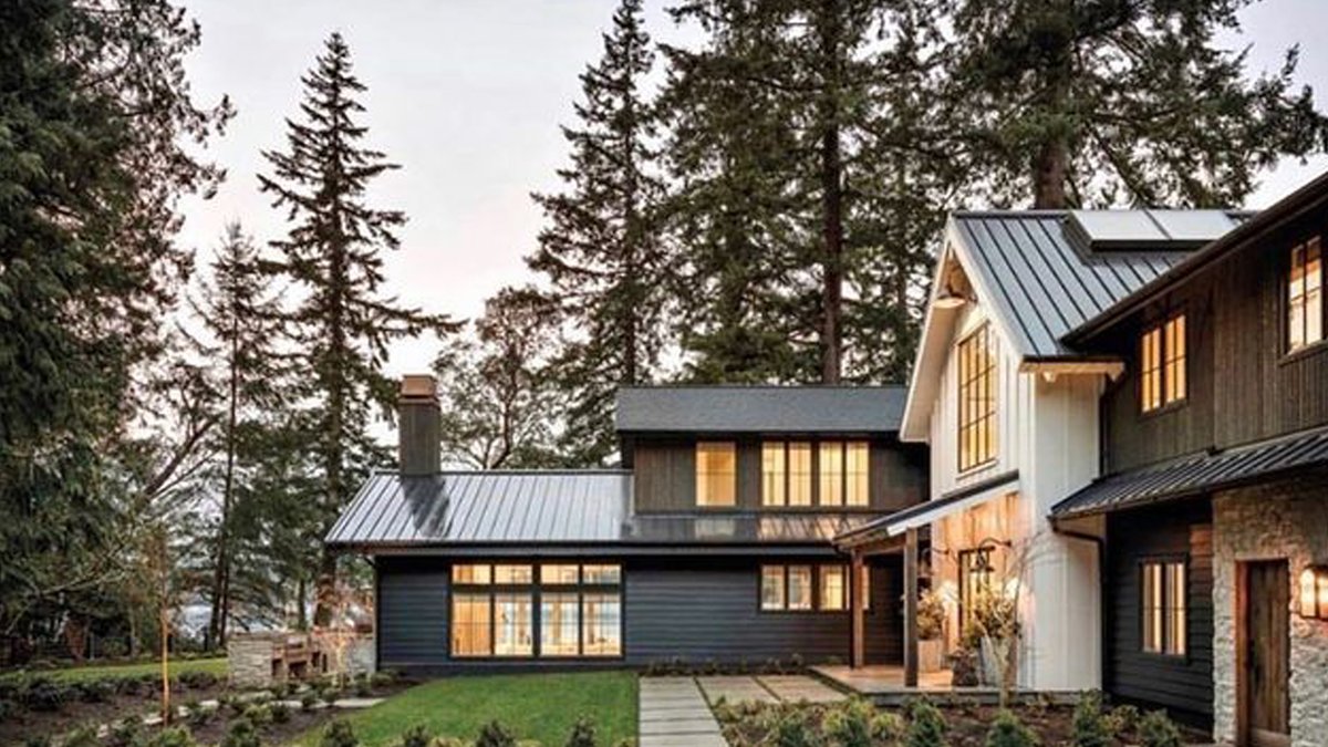 As picturesque as they come! #architecture 

Architect: Dana Webber Design Group
Builder: Fairbank Construction Company
Design: <a href="/mindygayer/">mindy gayer</a> 
Photo: <a href="/LaneDittoe/">lane dittoe</a>