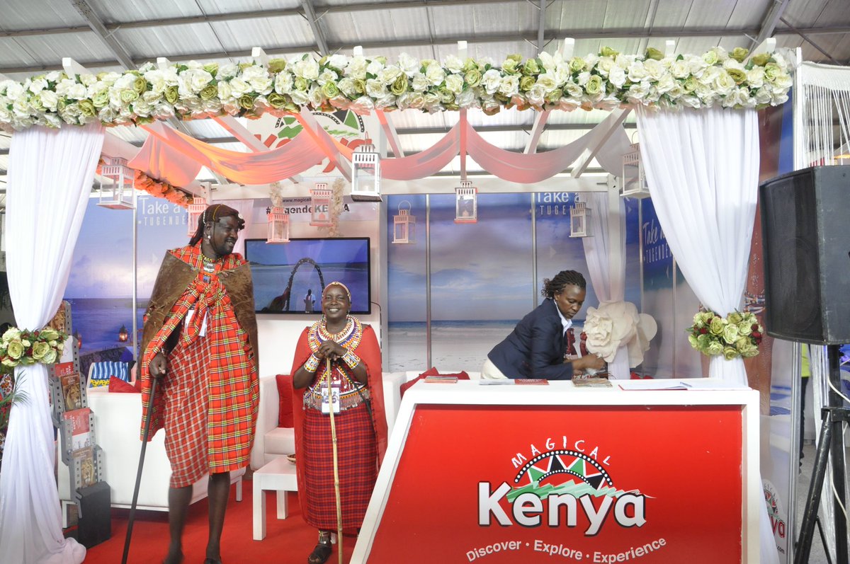 Elonz5l's tweet photo. Those who read my Sunday article, I asked that we stop this colonial idea of selling Maasai as objects of gaze. The Tourism sector should stop displaying Maasai in their promotions abroad. There is a deep racist history to it.  #EndMaasaiObjectification https://t.co/BwDvNMmYCZ