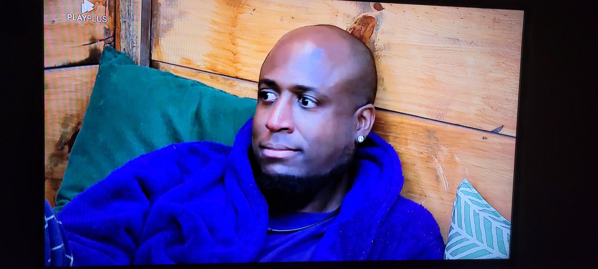 Desenfezando's tweet image. #foraandre 
Esse cara não merece chegar no fim desse jogo, chamando aquela vaca de "dotôra"‼️
FRÔXO, BANANA,PUXA SACO💩☠️