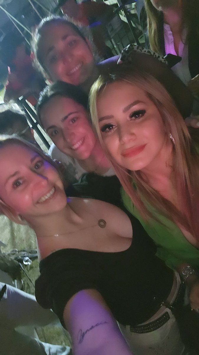 La verdadera reina 😍 <a href="/kari_prince/">KARI ♡</a>