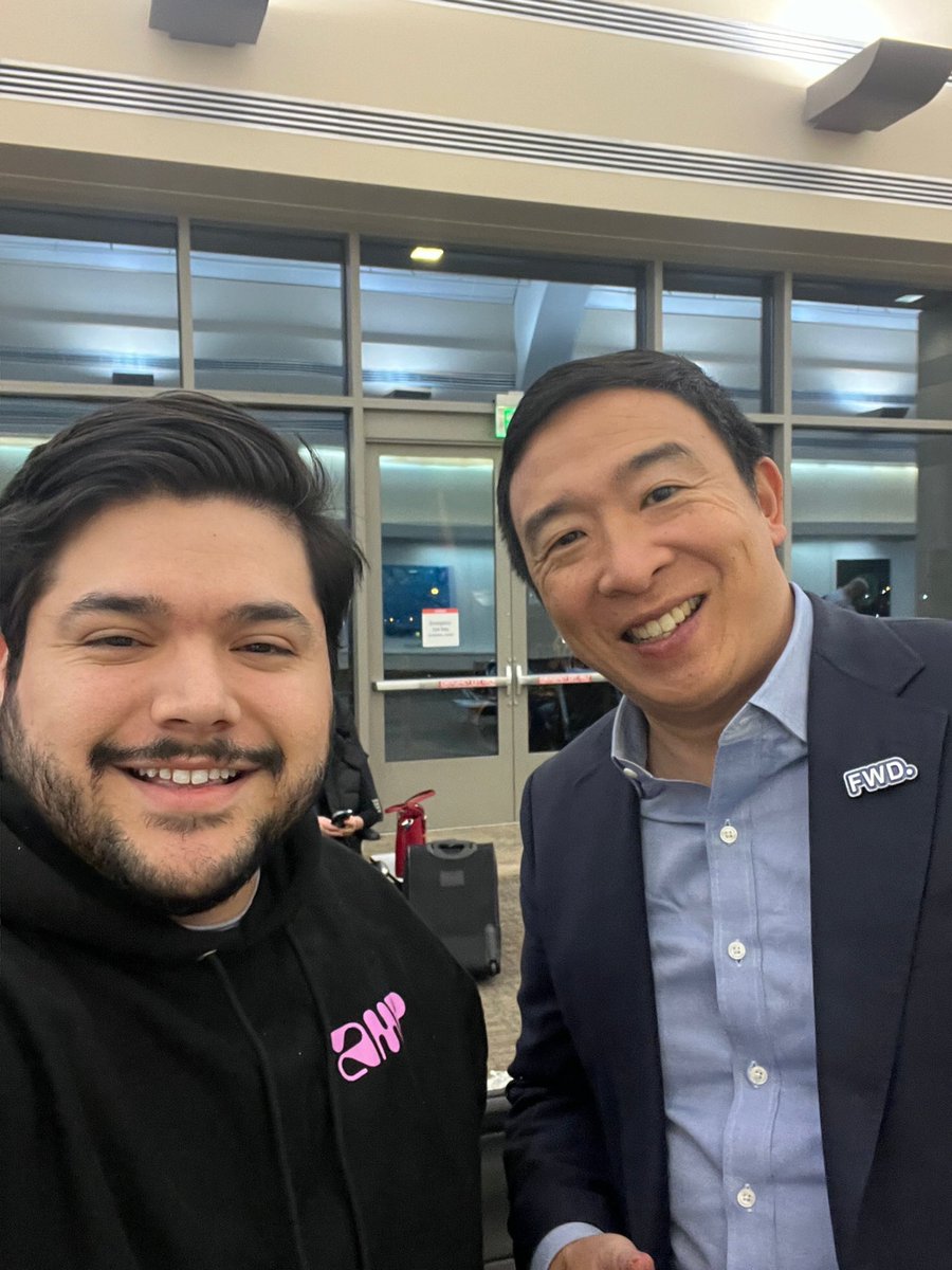 Great to meet you in person, <a href="/AndrewYang/">Andrew Yang🧢⬆️🇺🇸</a>!