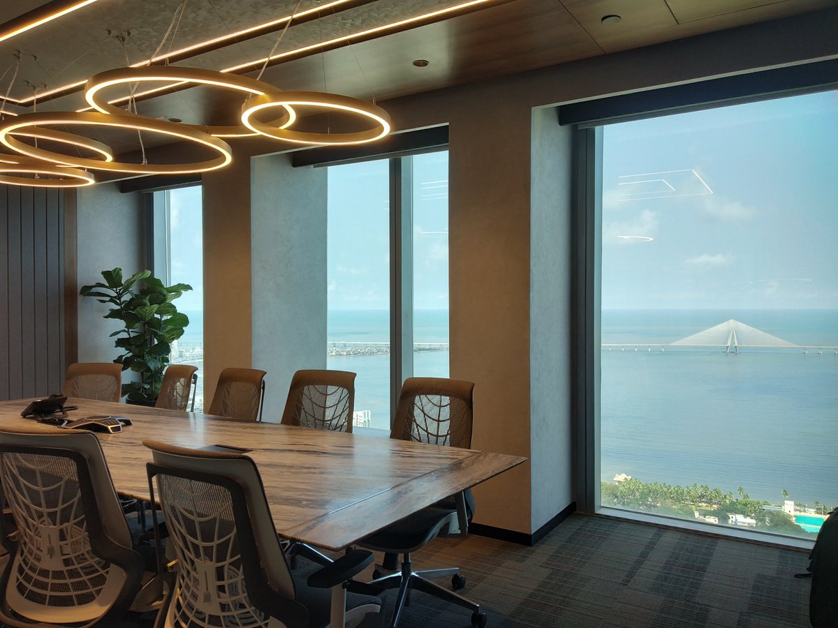 Another diamond at Kohinoor- Stulz CHSP is custom designed to offer a heavenly view of the Bandra Worli Sea Link through its limpid glass panels embellished with a group of light fixtures to illuminate the interiors. societyinteriorsdesign.com/october-2022-m…