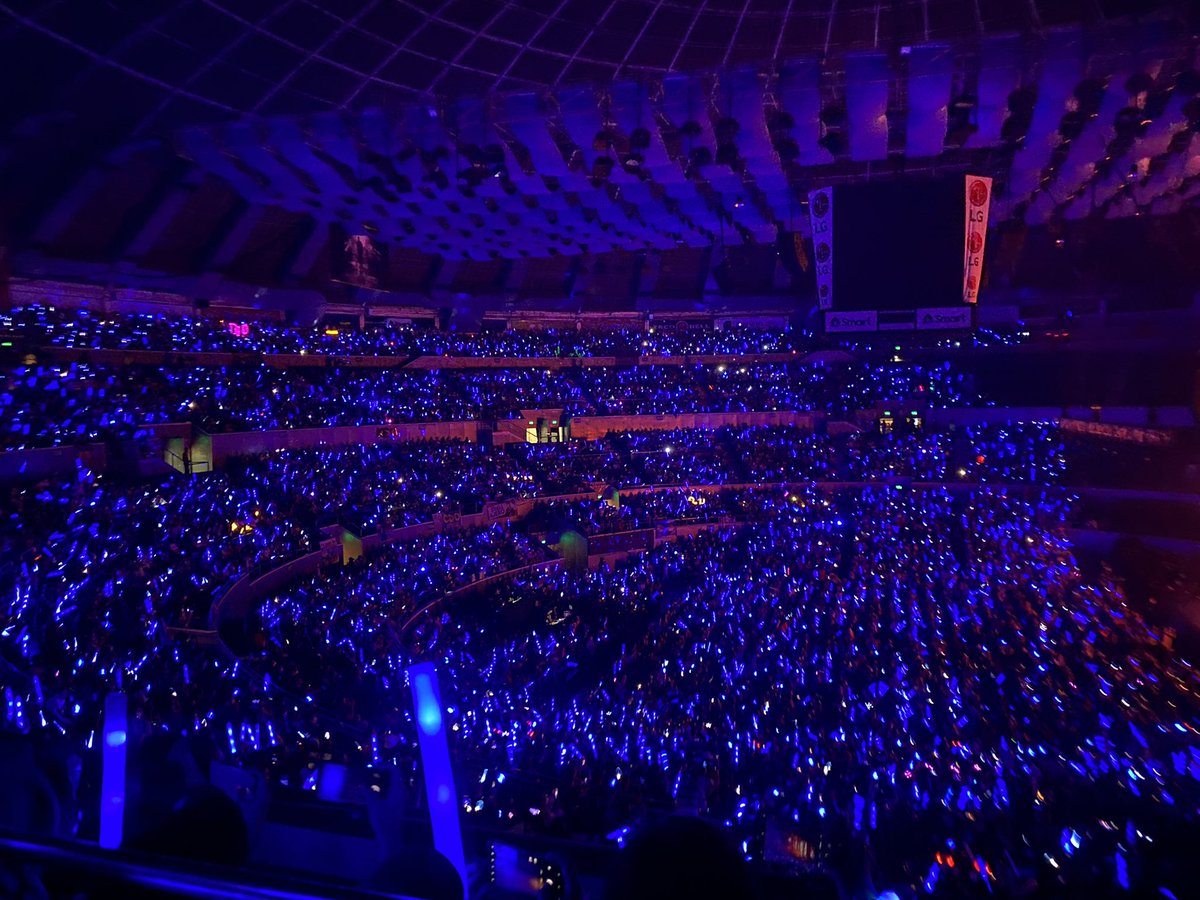 BLUE ocean hanggang sa huli, walang ibang kulay ang A'TIN FAMDOM KUNDI ASUL

VOTE for SB19 (<a href="/SB19Official/">SB19 Official</a>) as the 'Band of the Year ' in #TAGAwardsChicago