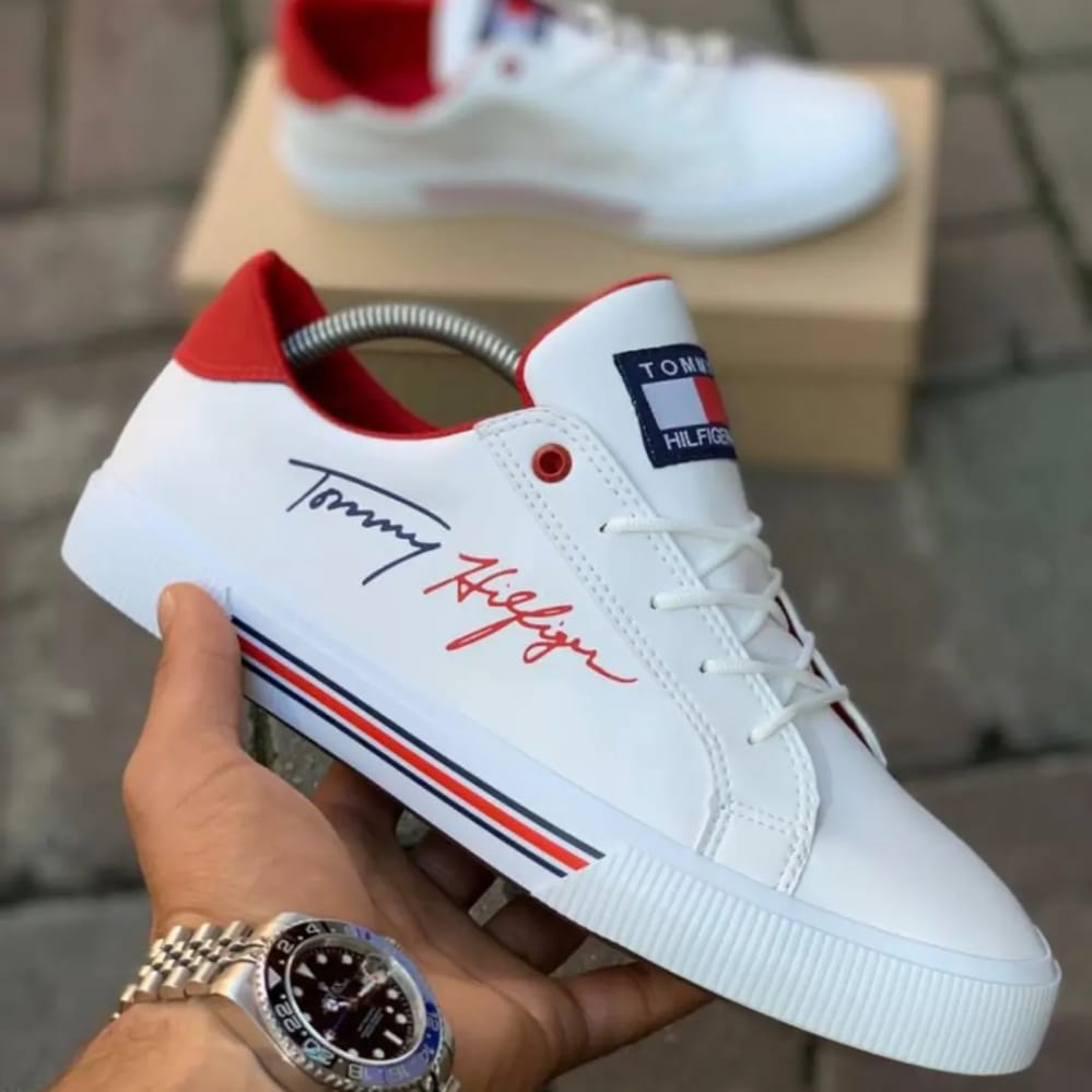 Vee Fab on Twitter: Tommy Hilfiger shoes 🔥🔥 Size (40-44) Price:@3200ksh ☎️0724894850 We deliver countrywide. https://t.co/FXcV1h5l6D" /