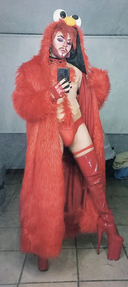 garito1980's tweet photo. Enamorado de @AviescWho en todos sus fragmentos 😍😍😍
#donluis #perradelamoda #LMD5 #LaMasDraga5 #LaQuintaOla https://t.co/ELoACl2edv