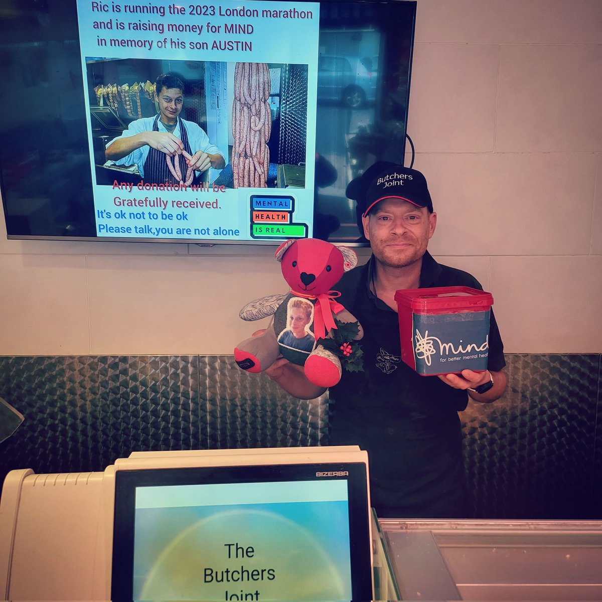 Ric will be running, walking,or Crawling the 2023 London marathon and hopefully raise some money for the charity MIND,in memory of our apprentice and his son Austin, any donation will be much appreciated #MIND #MentalHealthMatters #LondonMarathon2023