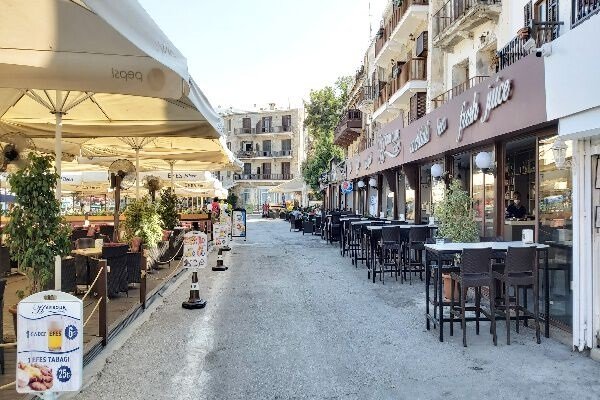 AbsoluteCyprus's tweet image. The North Cyprus Minister of Tourism and Environment has stated that the million dollar plans to renovate the Kyrenia Old Harbour is now 90% complete, with restoration work to begin imminently.

Read the full article here: 

bit.ly/3AhhvDO

#northerncyprus #kyrenıa