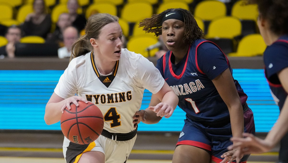 Ellis scores career-high as UW falls to Gonzaga in a battle.

📰 | tinyurl.com/36aw4sy6

#OneWyoming #GoWyo