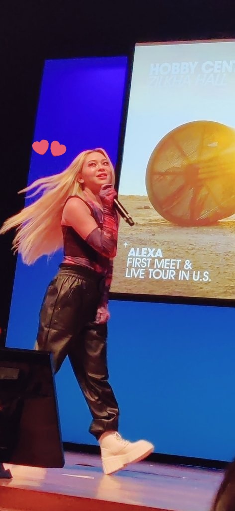Yangyoonguk's tweet photo. #AleXainUSA #AleXainHouston #AleXa #BackInVogue #GirlsGoneVogue #μλ μ¬
πMore photos from AleXa's tour π https://t.co/iJNwRDIlOY