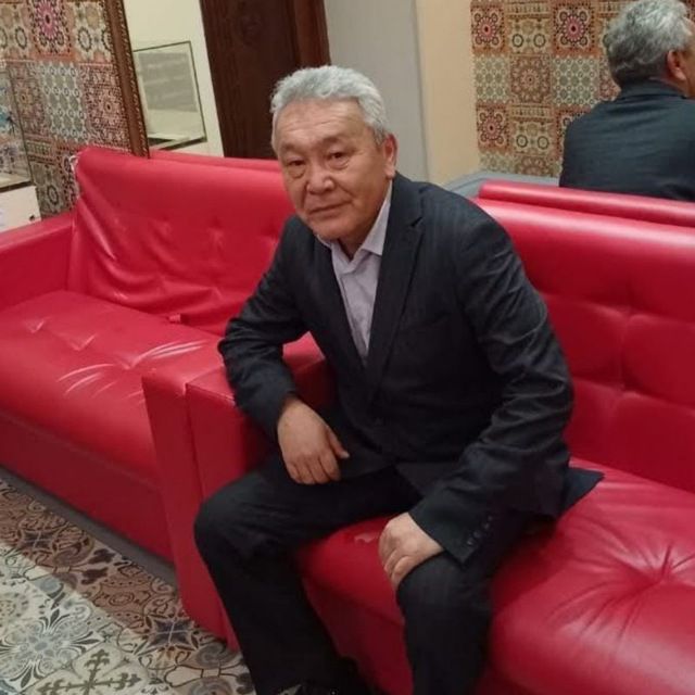 Sand_Akhmet2020's tweet photo. Continuing on about Tokayev's "reforms.
1)  November 15, 2022 Police officers illegally detained civil activist Kuandyk #Kumekbaev near his home at approximately 21.00 clock
At the moment Kuandyk is in the Saryarka District Police Department. Kuandyk said by phone ⤵️ @BBCWorld https://t.co/gZGeH9sFWn